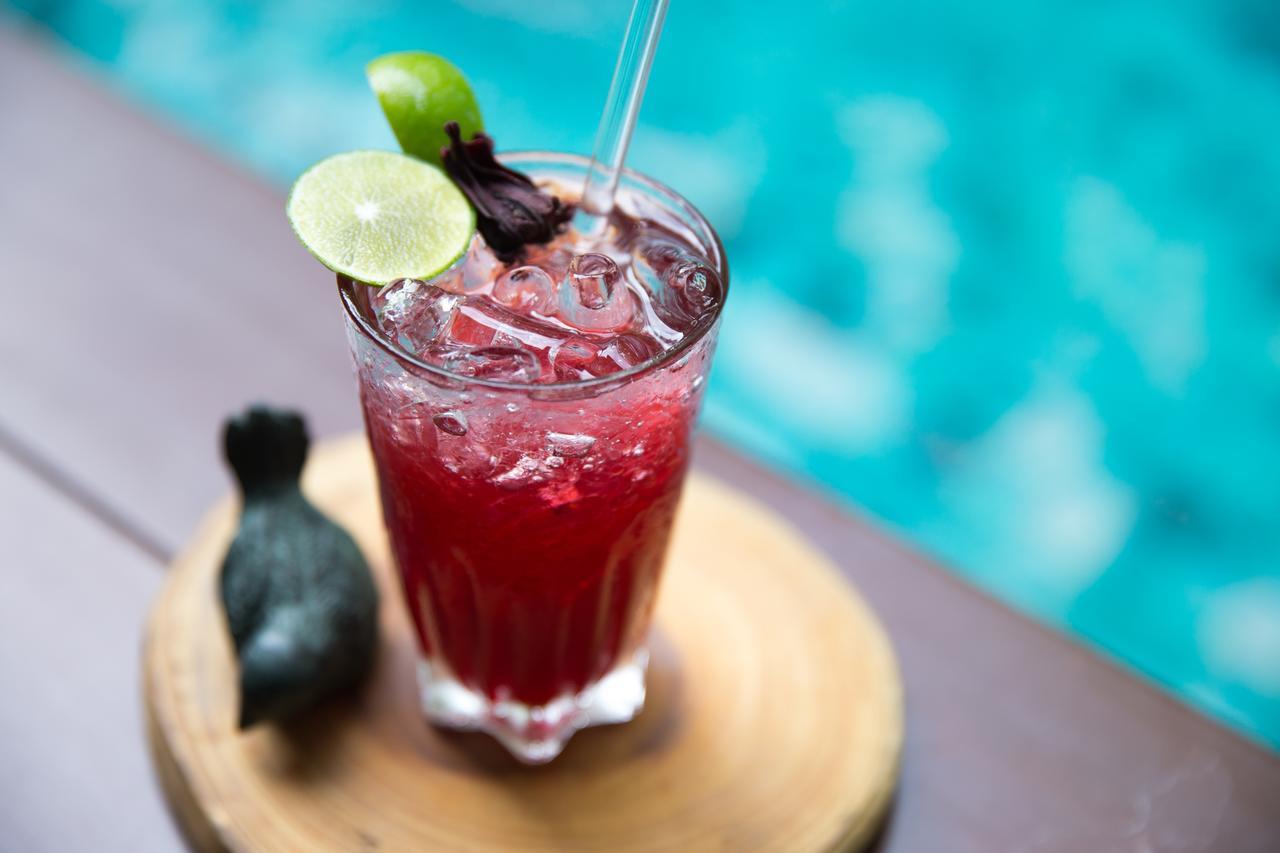 The Raweekanlaya Бангкок Екстер'єр фото A caipirinha de cachaça de jambu
